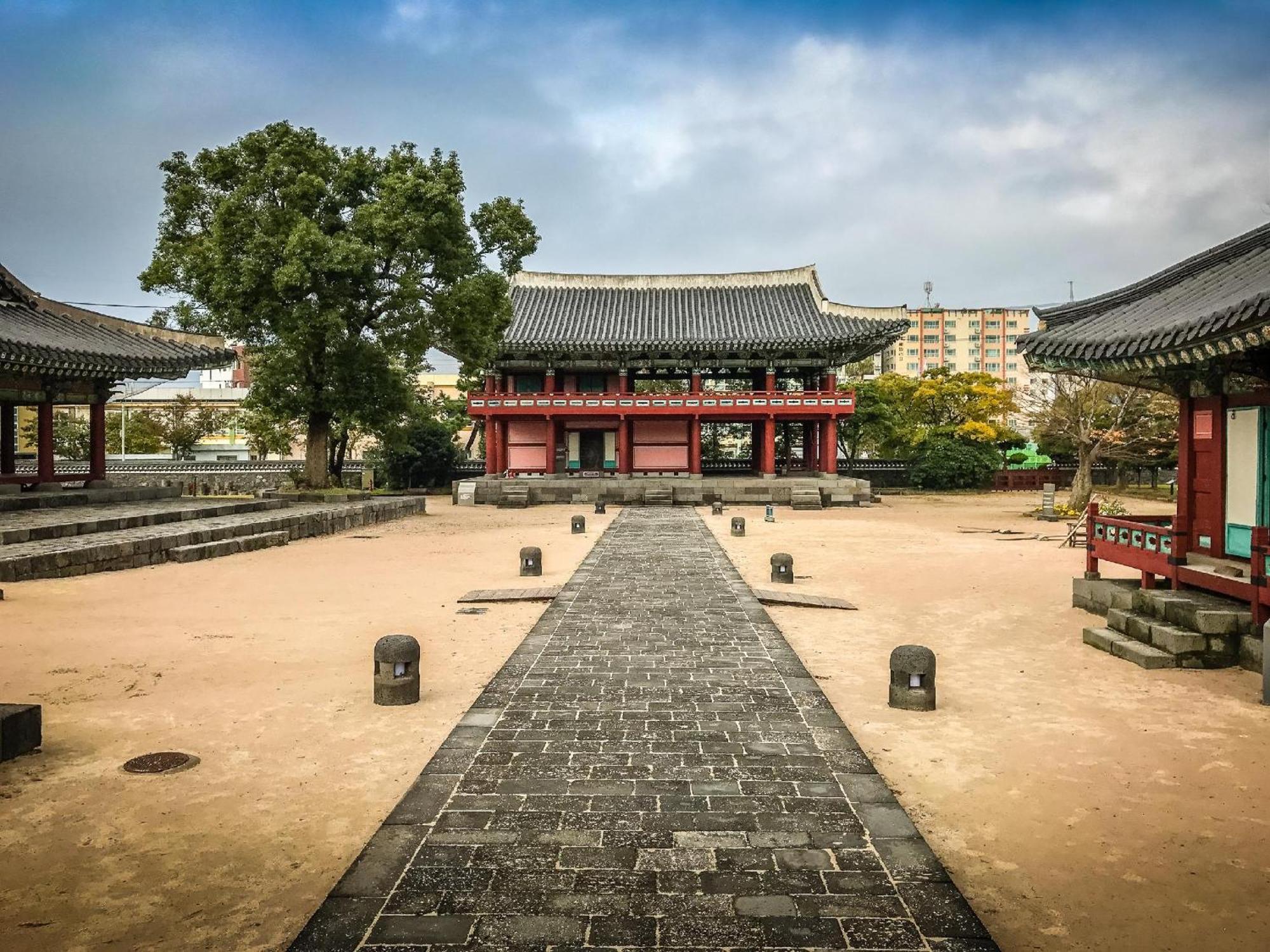 Jeju Robero Hotel Екстериор снимка