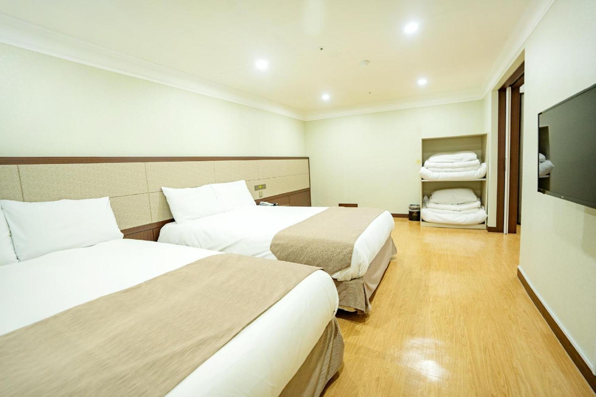 Jeju Robero Hotel Екстериор снимка