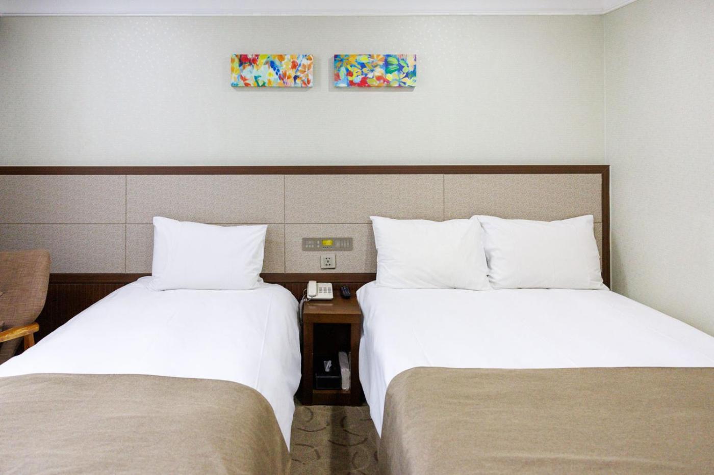 Jeju Robero Hotel Екстериор снимка